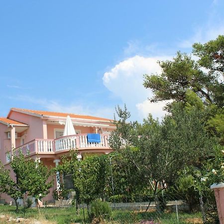 Apartmani Misak فرسي المظهر الخارجي الصورة