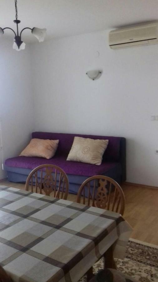 Apartmani Misak فرسي المظهر الخارجي الصورة