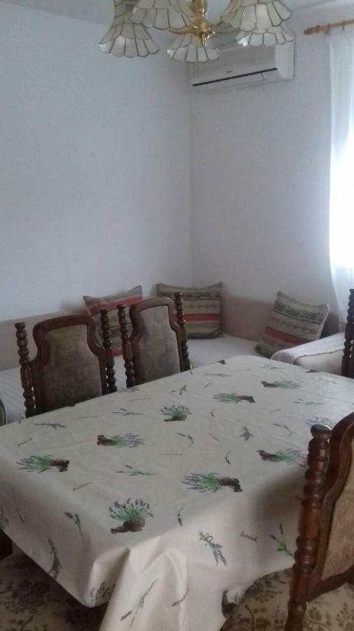 Apartmani Misak فرسي المظهر الخارجي الصورة